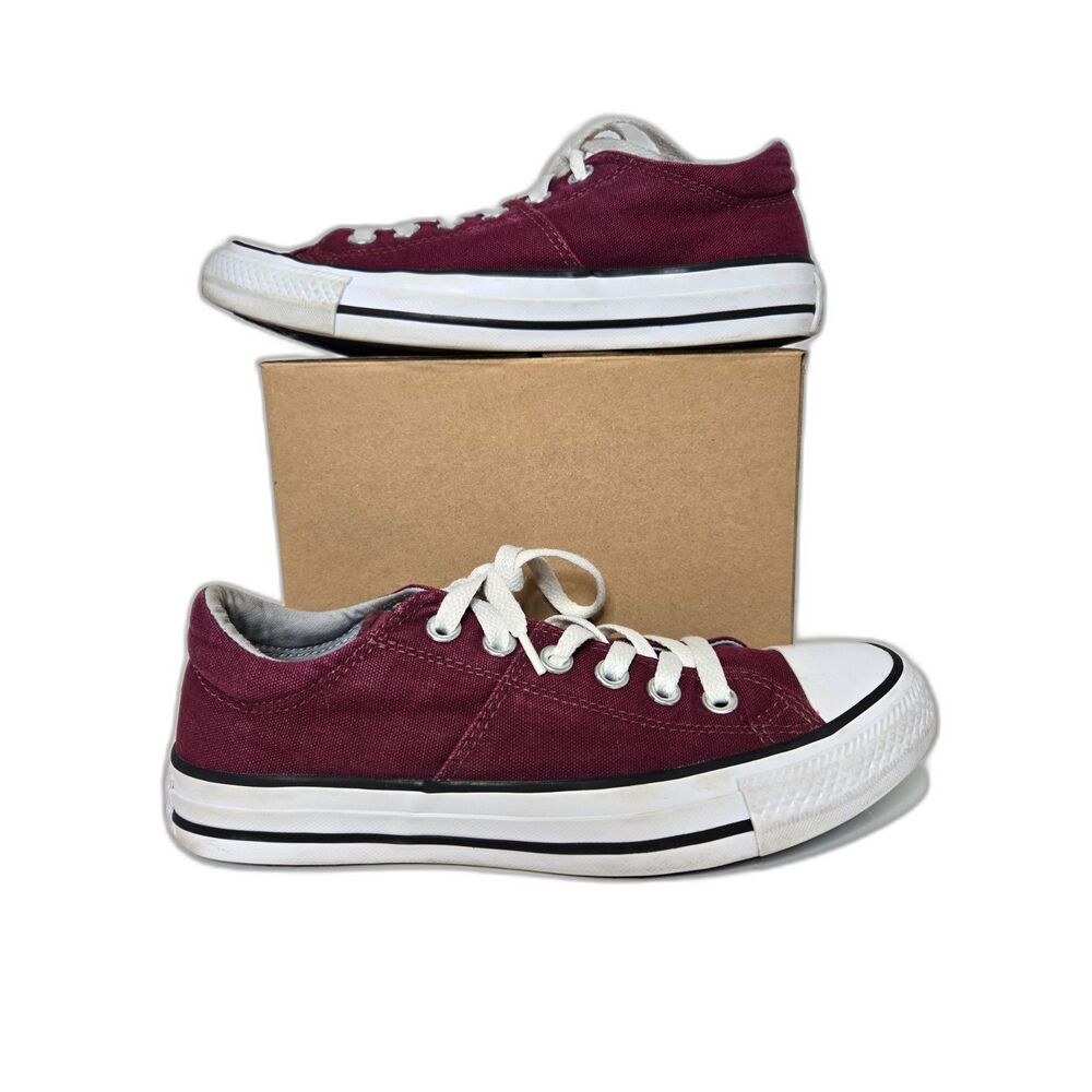 Converse Chuck Taylor All Star Low Top Sneakers | Women's Size 7 | Red White - Picture 2 of 8